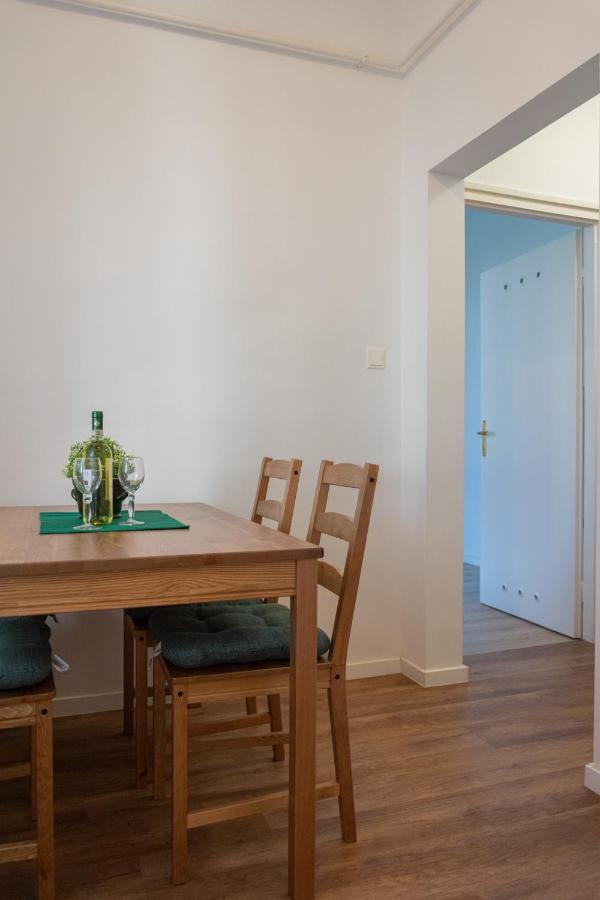 Silentium City Apartman Sárvár Eksteriør billede