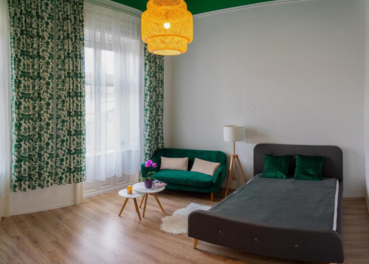 Silentium City Apartman Sárvár Eksteriør billede